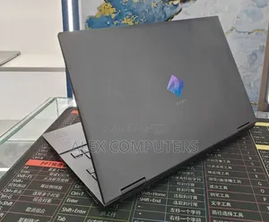 New Laptop HP Omen 15 16GB AMD Ryzen 7 SSD 512GB