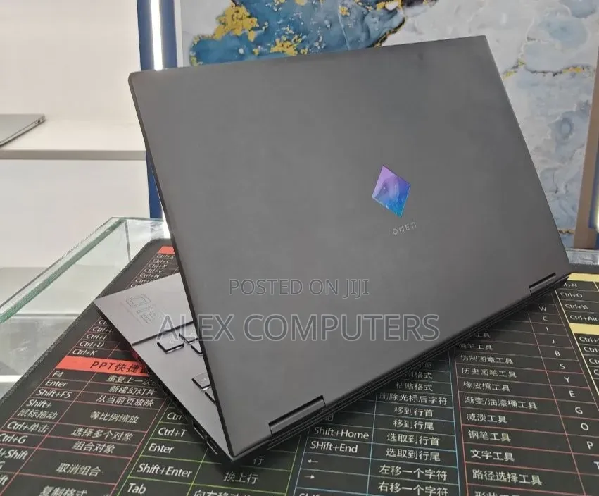 New Laptop HP Omen 15 16GB AMD Ryzen 7 SSD 512GB