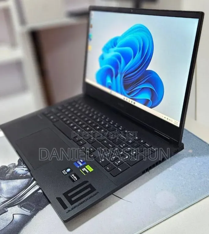 New Laptop HP Omen 16 16GB Intel Core i9 SSD 1T