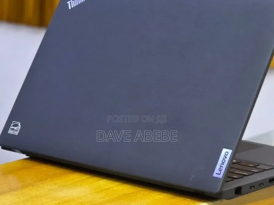 New Laptop Lenovo ThinkPad T14 G4 16GB Intel Core i5 SSD 512GB