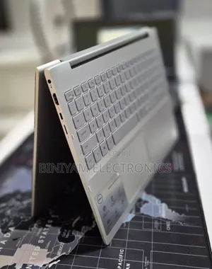 New Laptop Dell Inspiron 15 8GB Intel Core i5 SSD 256GB