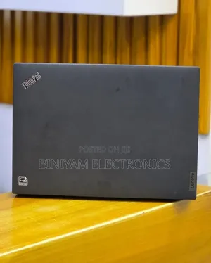 New Laptop Lenovo ThinkPad T14 G4 16GB Intel Core i5 SSD 512GB