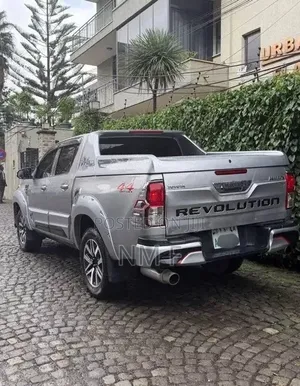 Toyota Hilux 2017 Silver