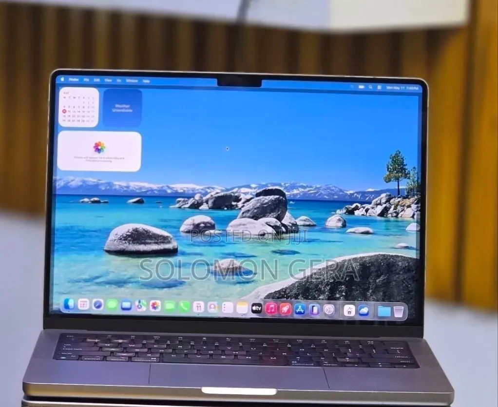 New Laptop Apple MacBook Pro 2021 M1 16GB Apple M1 Pro SSD 512GB