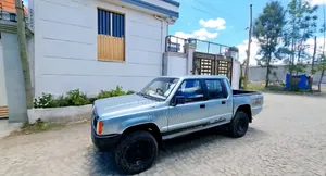 Mitsubishi L200 2000 Silver