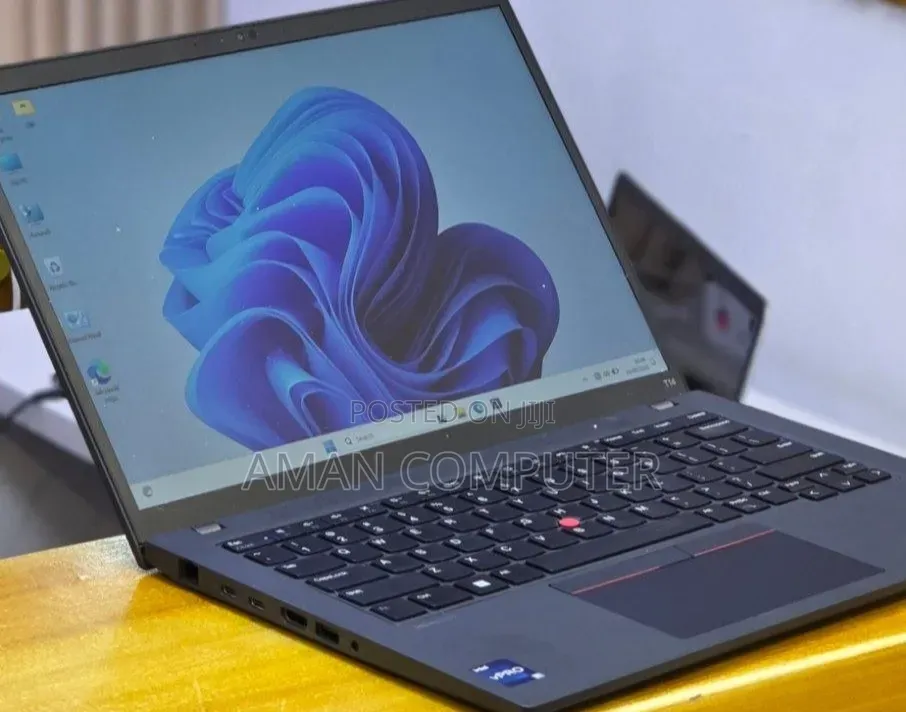 New Laptop Lenovo ThinkPad T14 G4 16GB Intel Core i5 SSD 512GB