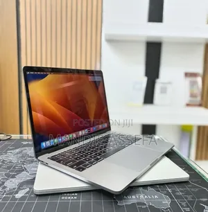 New Laptop Apple MacBook Pro 2017 16GB Intel Core i5 SSD 256GB