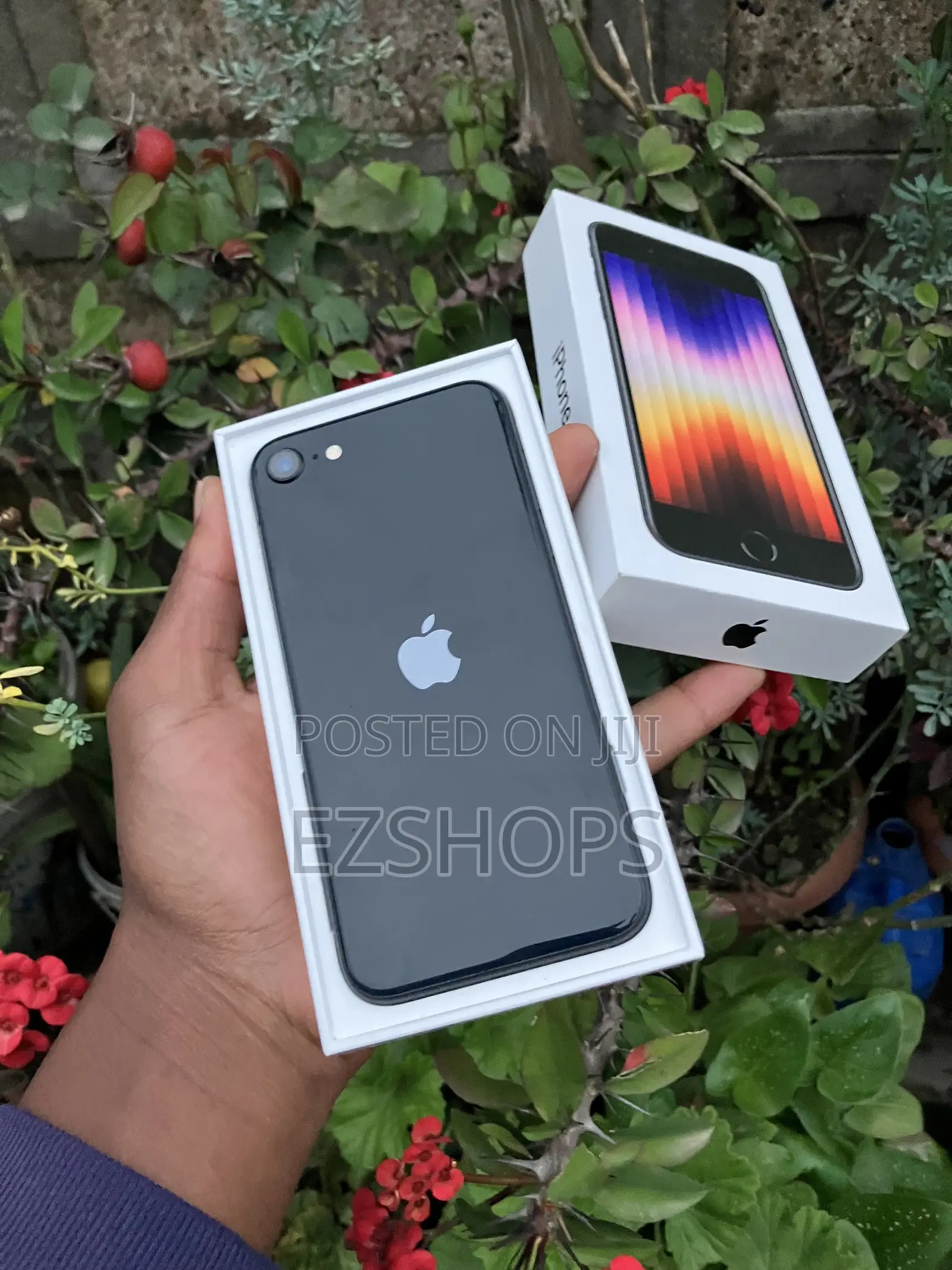 Apple iPhone SE (2022) 128 GB Black