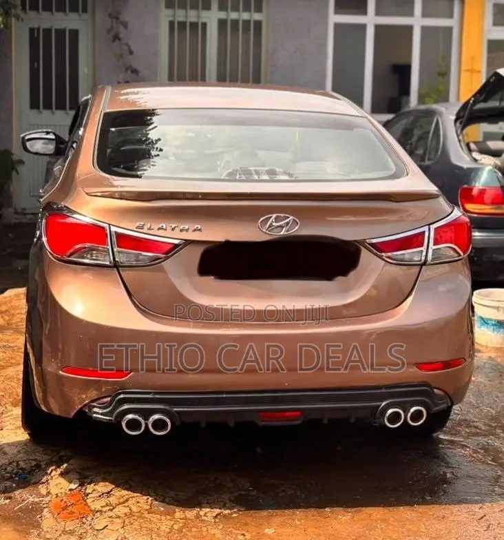 Hyundai Elantra 2015 Brown