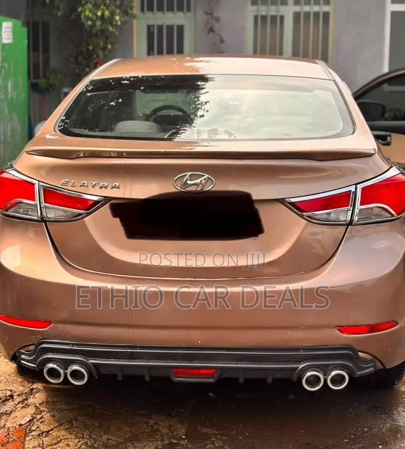 Hyundai Elantra 2015 Brown