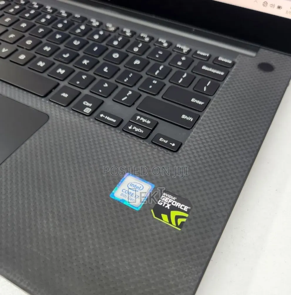 New Laptop Dell XPS 15 16GB Intel Core i7 SSD 512GB