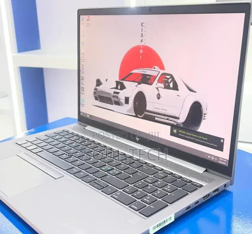 New Laptop HP ZBook Firefly G8 16GB Intel Core i7 SSD 512GB