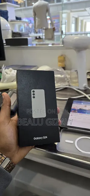 New Samsung Galaxy S24 256 GB White