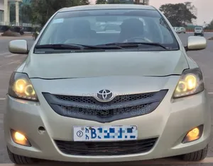 Toyota Belta 2007 Gold