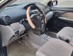 Toyota Belta 2007 Gold