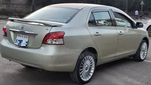 Toyota Belta 2007 Gold