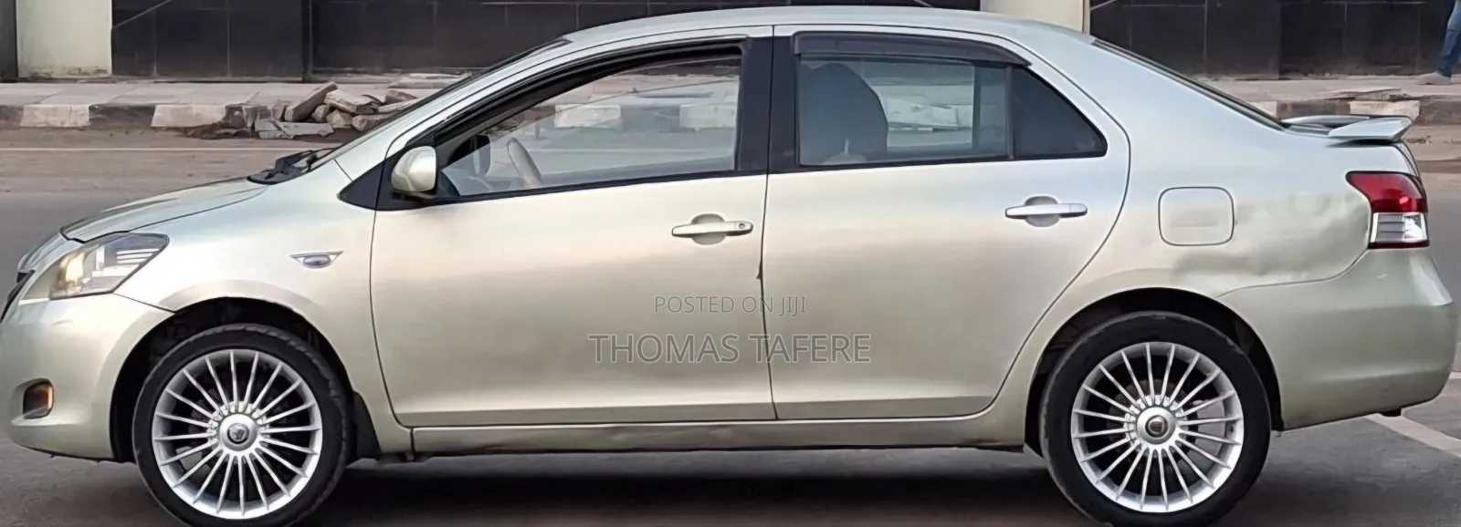 Toyota Belta 2007 Gold
