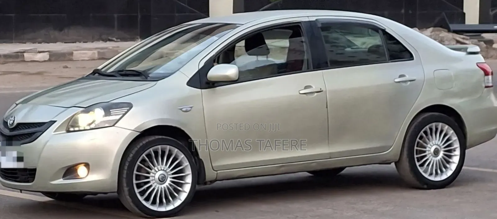 Toyota Belta 2007 Gold