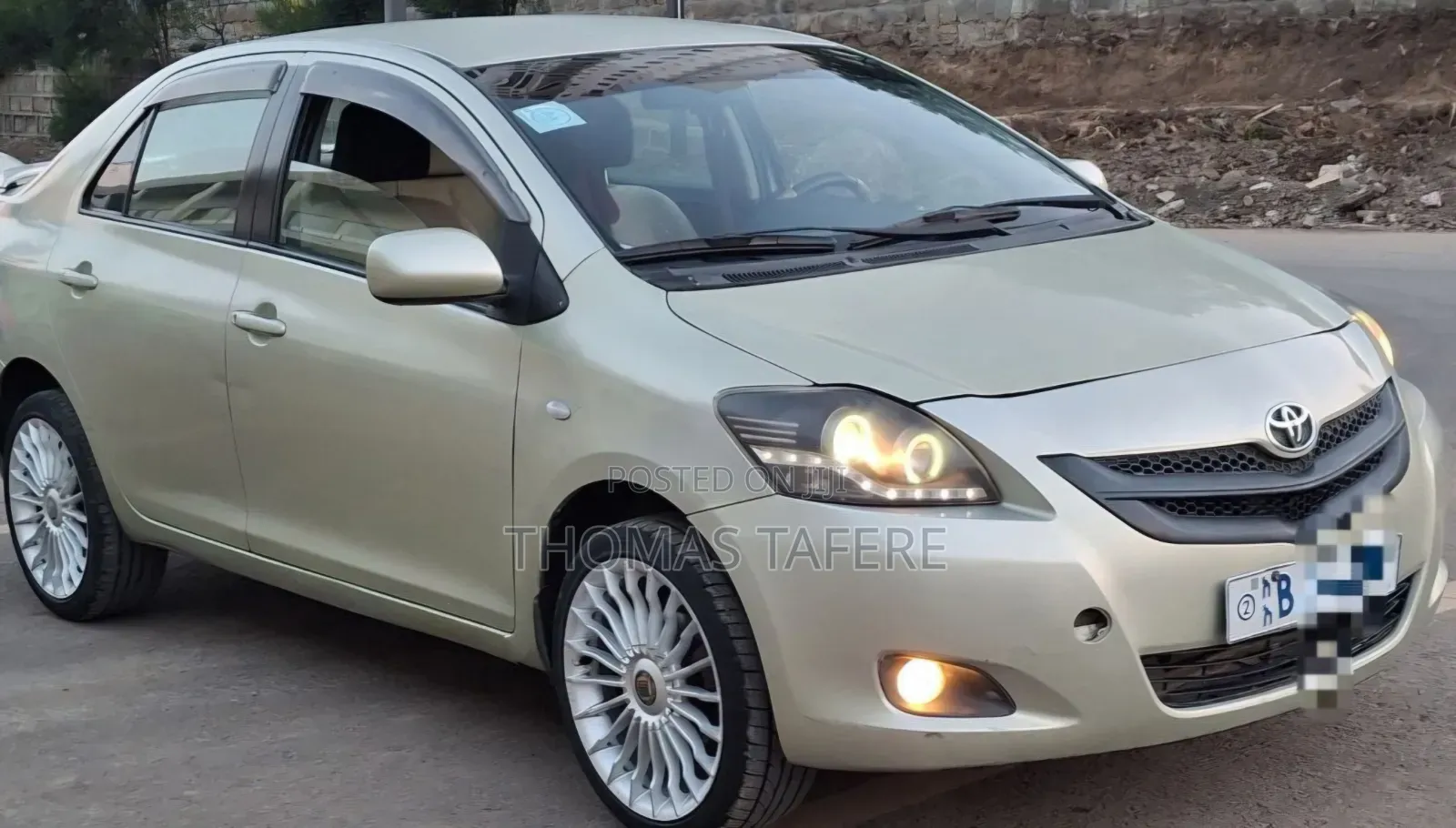 Toyota Belta 2007 Gold