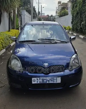 Toyota Vitz 2003 Blue
