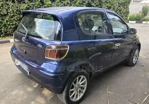 Toyota Vitz 2003 Blue