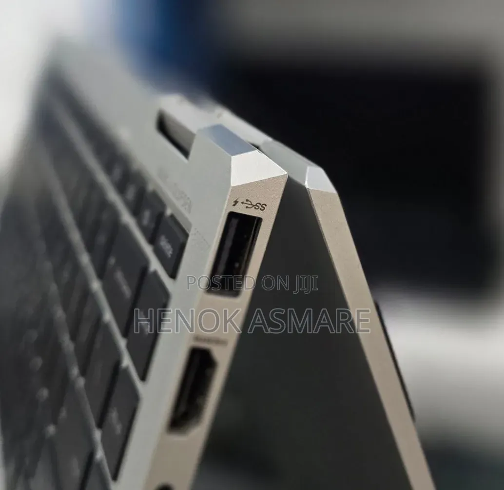 New Laptop HP EliteBook 1040 G8 16GB Intel Core i7 SSD 512GB