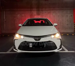Toyota Corolla 2022 White