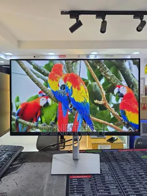 Dell UltraSharp U2722D – 27” QHD Monitor