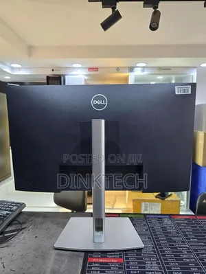Dell UltraSharp U2722D – 27” QHD Monitor