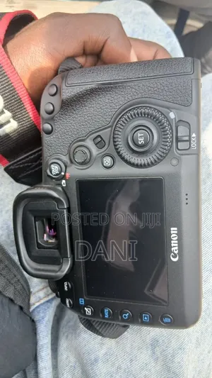 Canon Mark 4