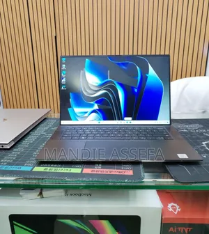 New Laptop Dell XPS 15 16GB Intel Core i7 SSD 512GB