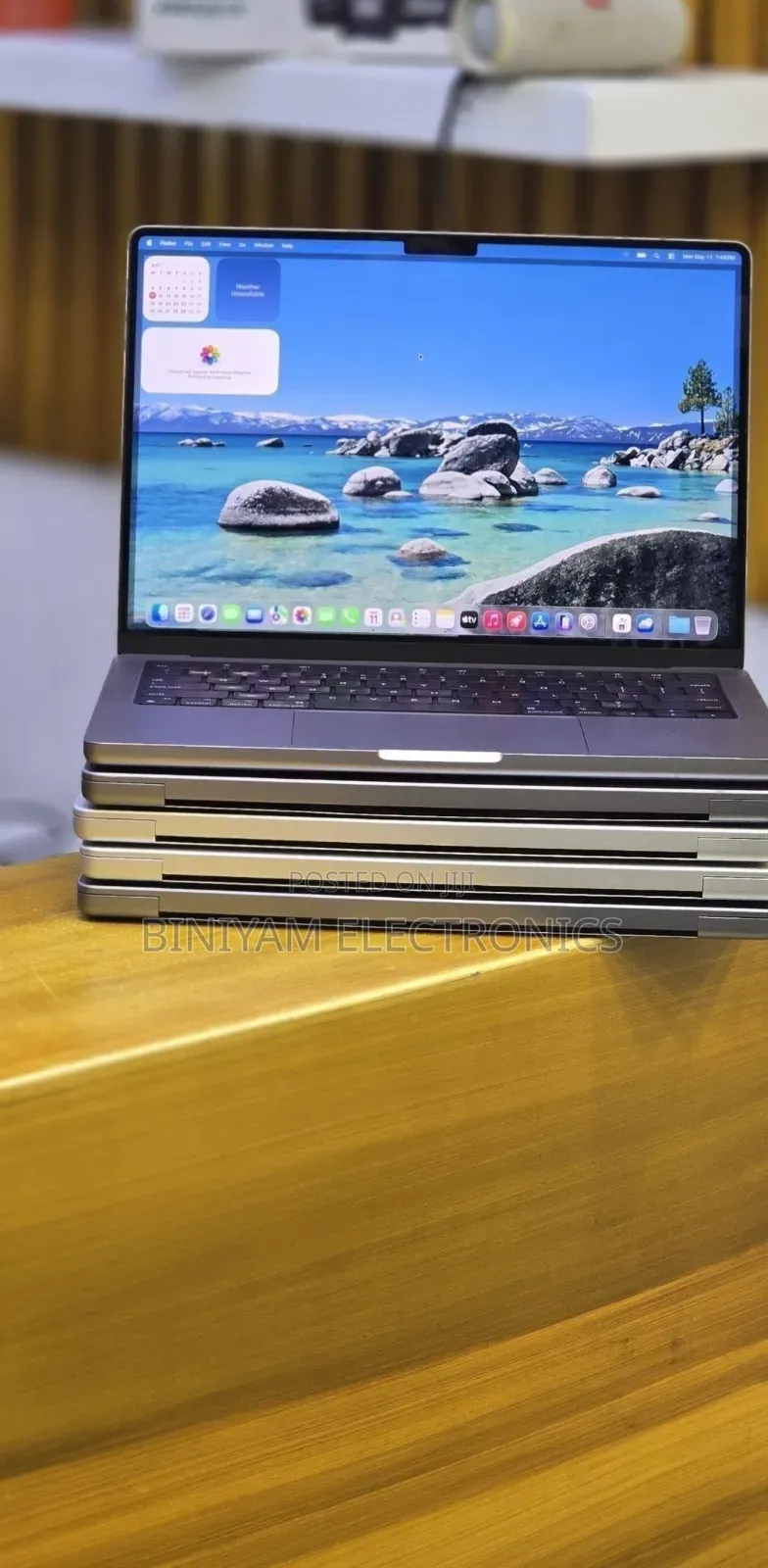New Laptop Apple MacBook Pro 16GB Apple M1 Pro SSD 512GB