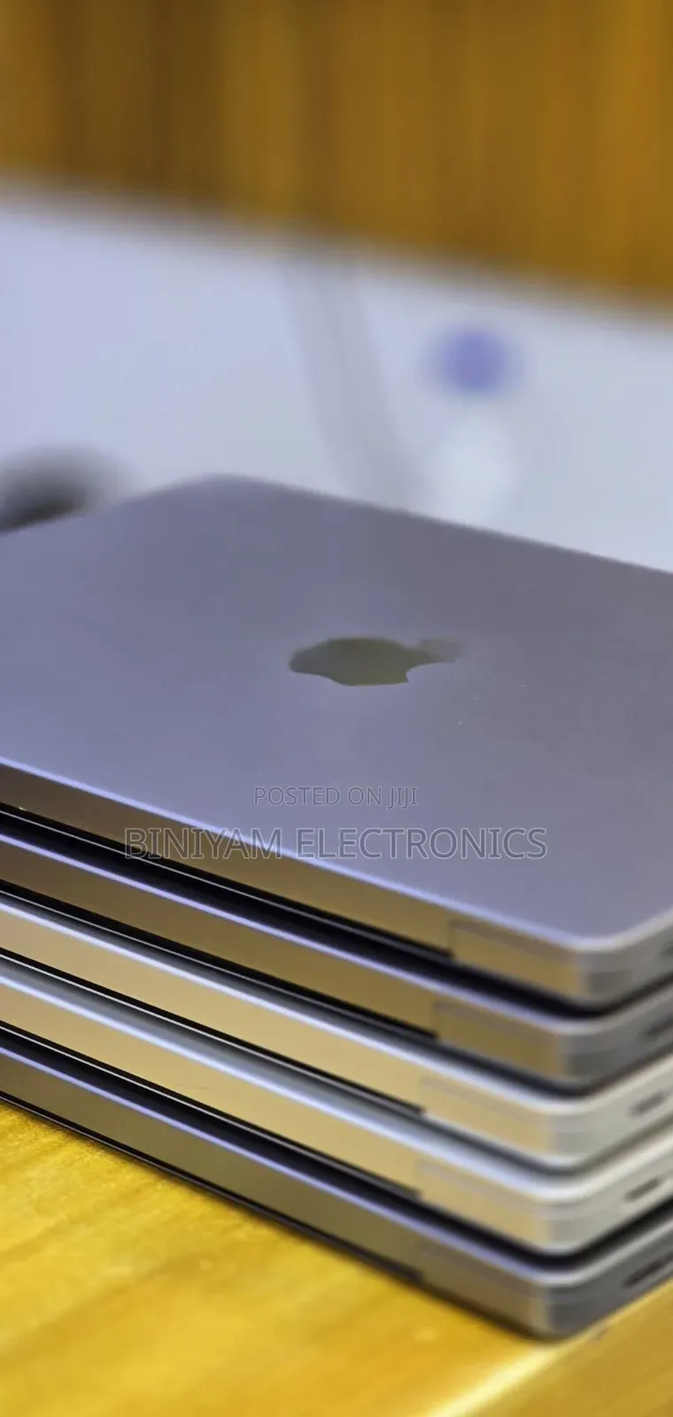 New Laptop Apple MacBook Pro 16GB Apple M1 Pro SSD 512GB