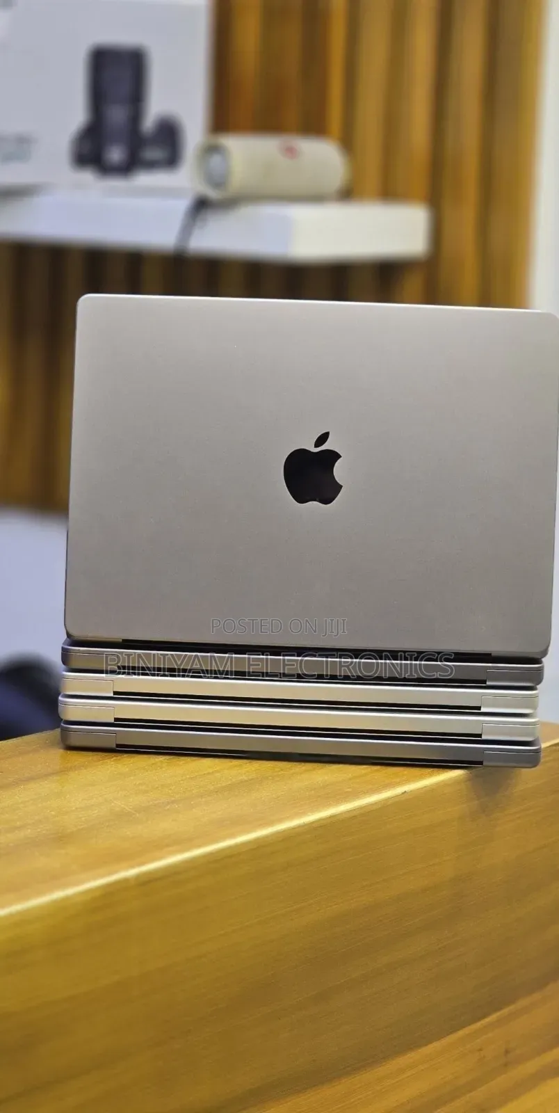 New Laptop Apple MacBook Pro 16GB Apple M1 Pro SSD 512GB
