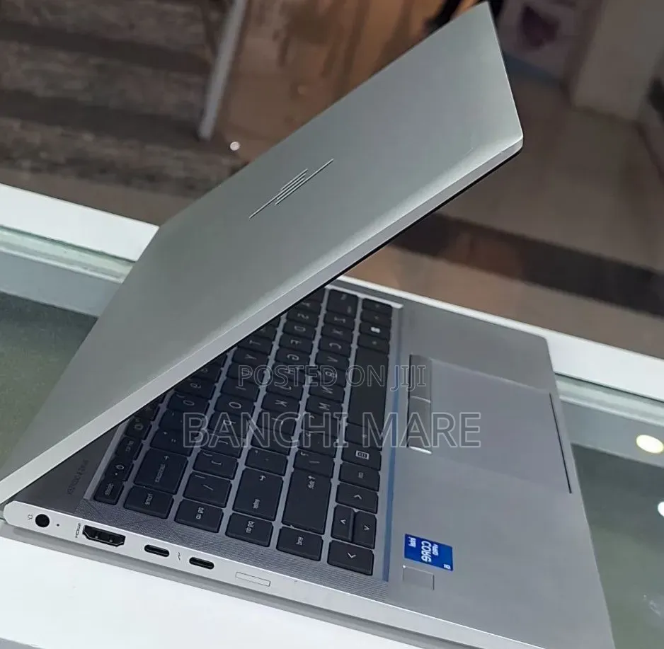 New Laptop HP EliteBook 840 G8 16GB Intel Core i5 SSD 512GB