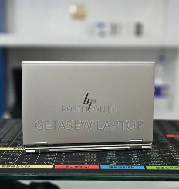 New Laptop HP Spectre 16GB Intel Core i7 SSD 1T