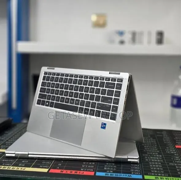 New Laptop HP Spectre 16GB Intel Core i7 SSD 1T