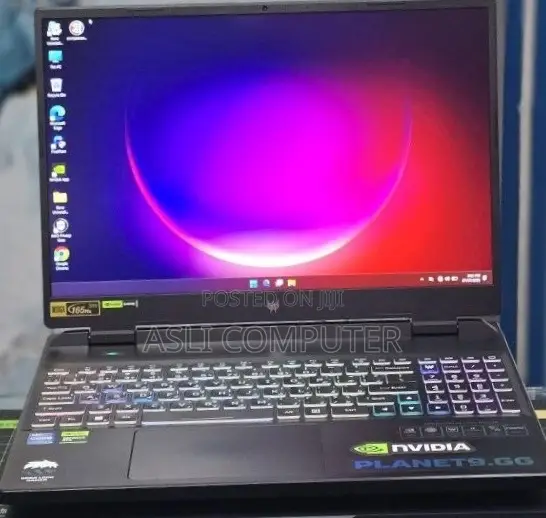 New Laptop Acer Predator Helios Neo 16 16GB Intel Core i7 SSD 512GB