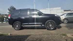 Toyota Land Cruiser Prado 2015 Black