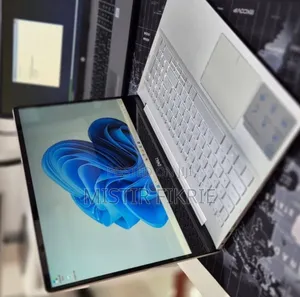 New Laptop Dell Inspiron 15 8GB Intel Core i5 SSD 256GB