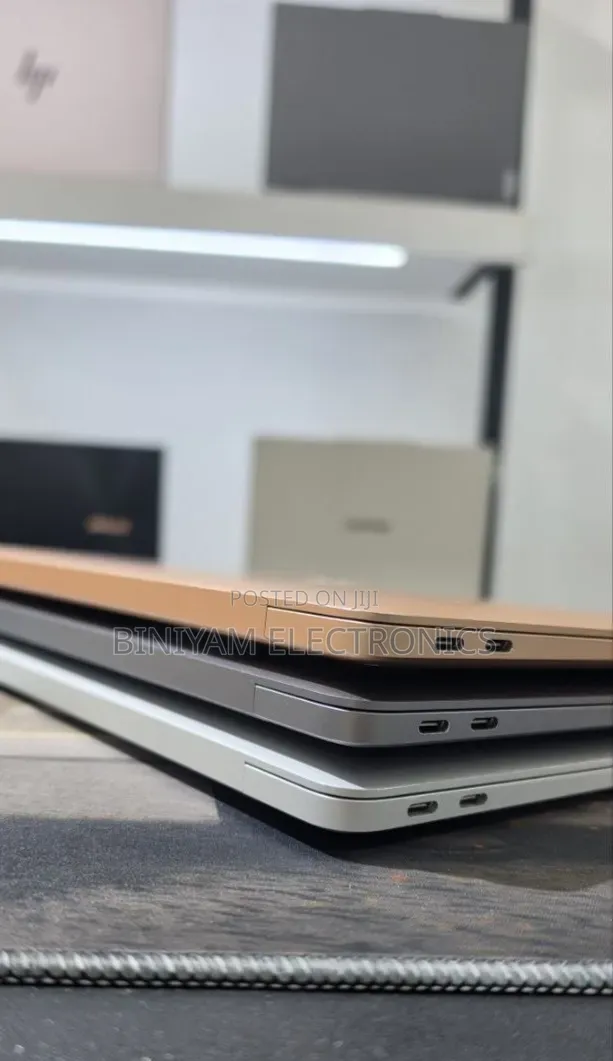 New Laptop Apple MacBook Air 2020 M1 8GB Apple M1 SSD 256GB