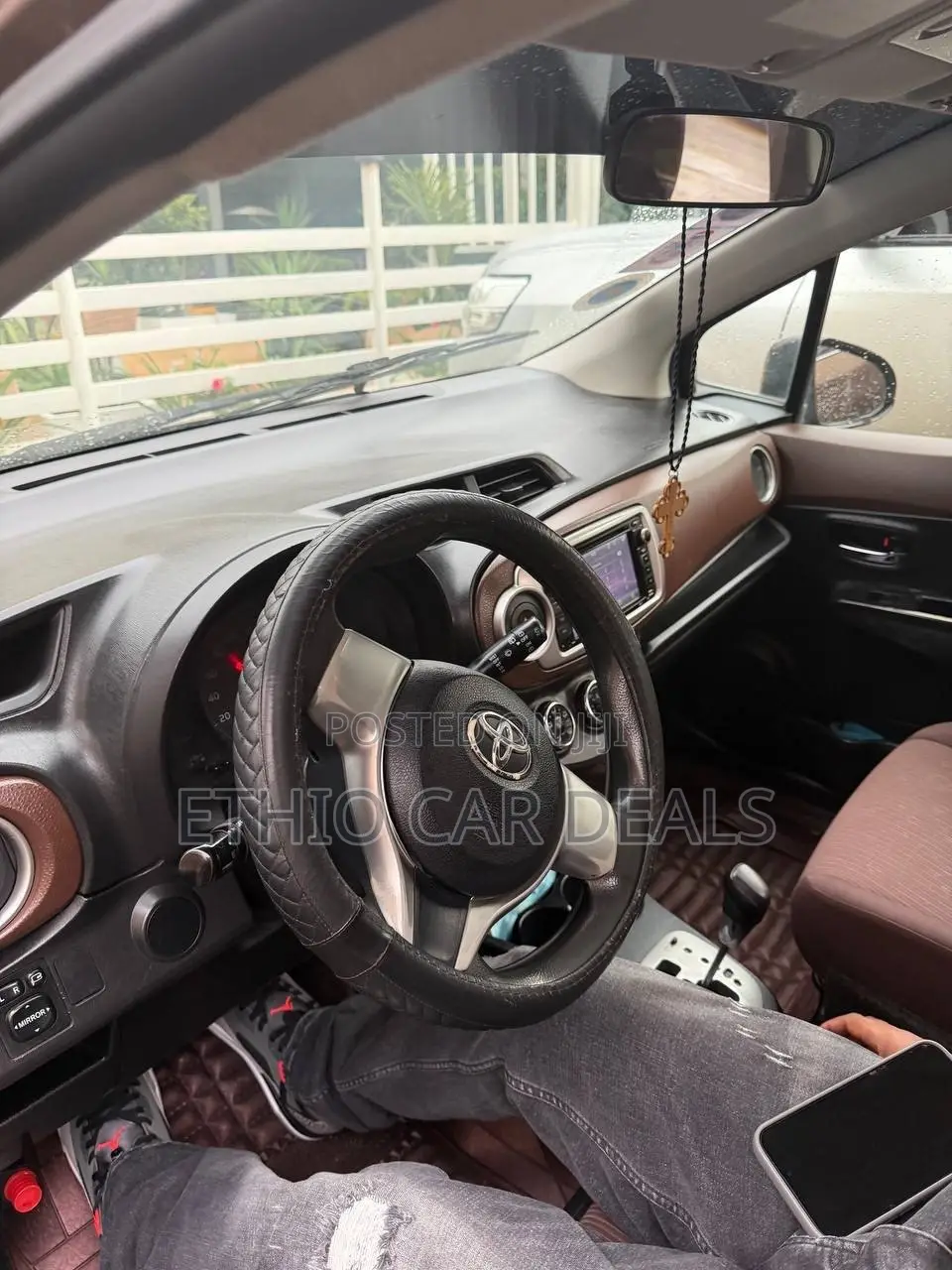 Toyota Yaris 2012 Burgundy