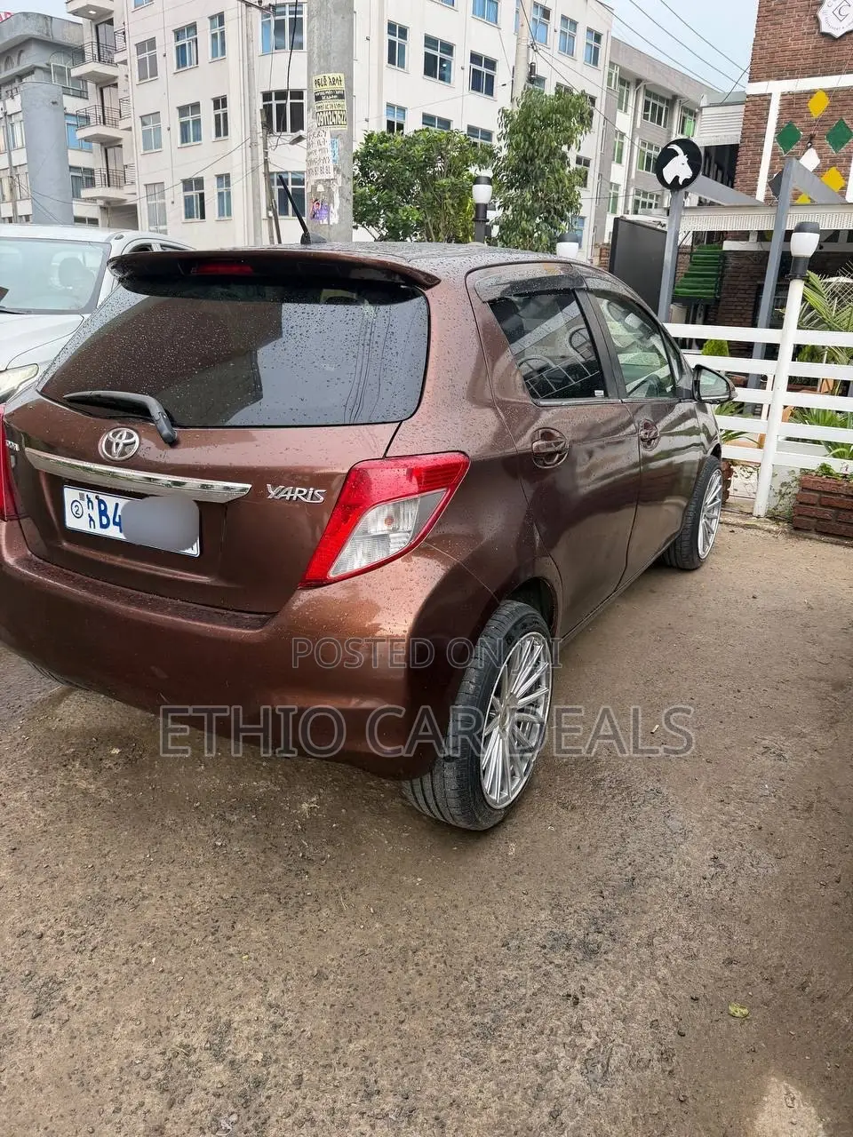 Toyota Yaris 2012 Burgundy