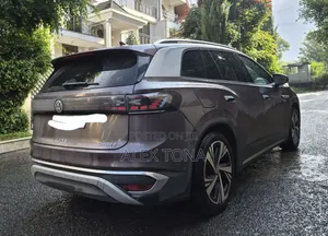 Volkswagen ID.6 2022 Pearl
