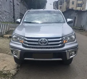 Toyota Hilux 2017 Silver