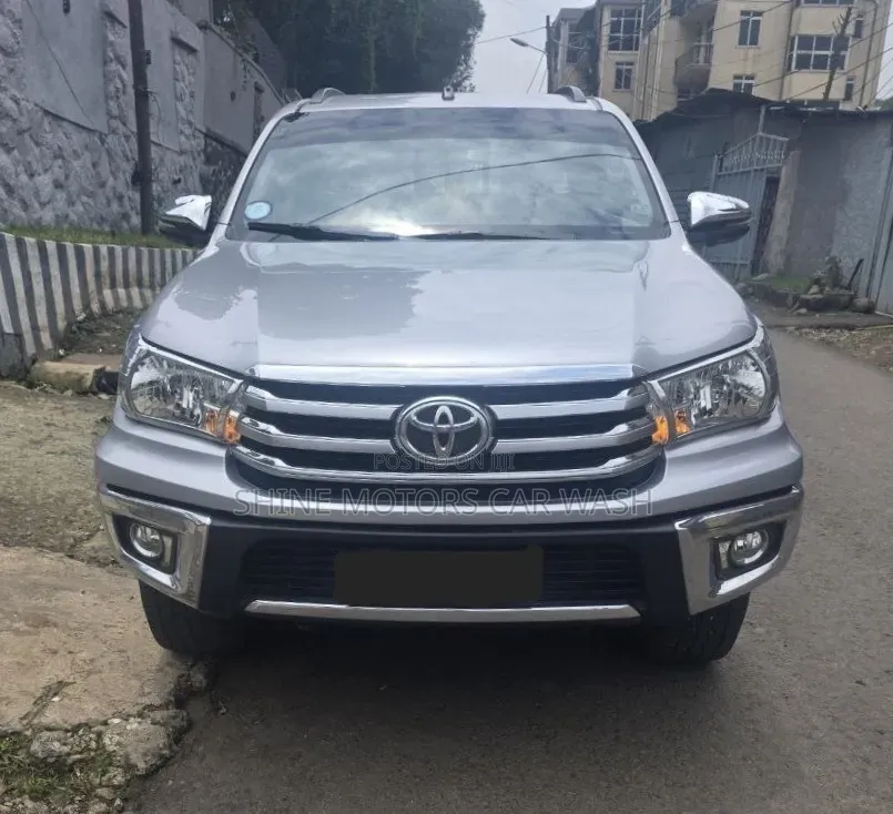 Toyota Hilux 2017 Silver