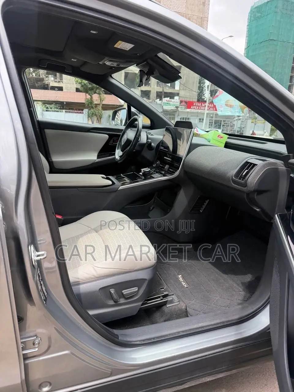 Toyota bZ4X 71.4 kWh AWD 2022 Gray