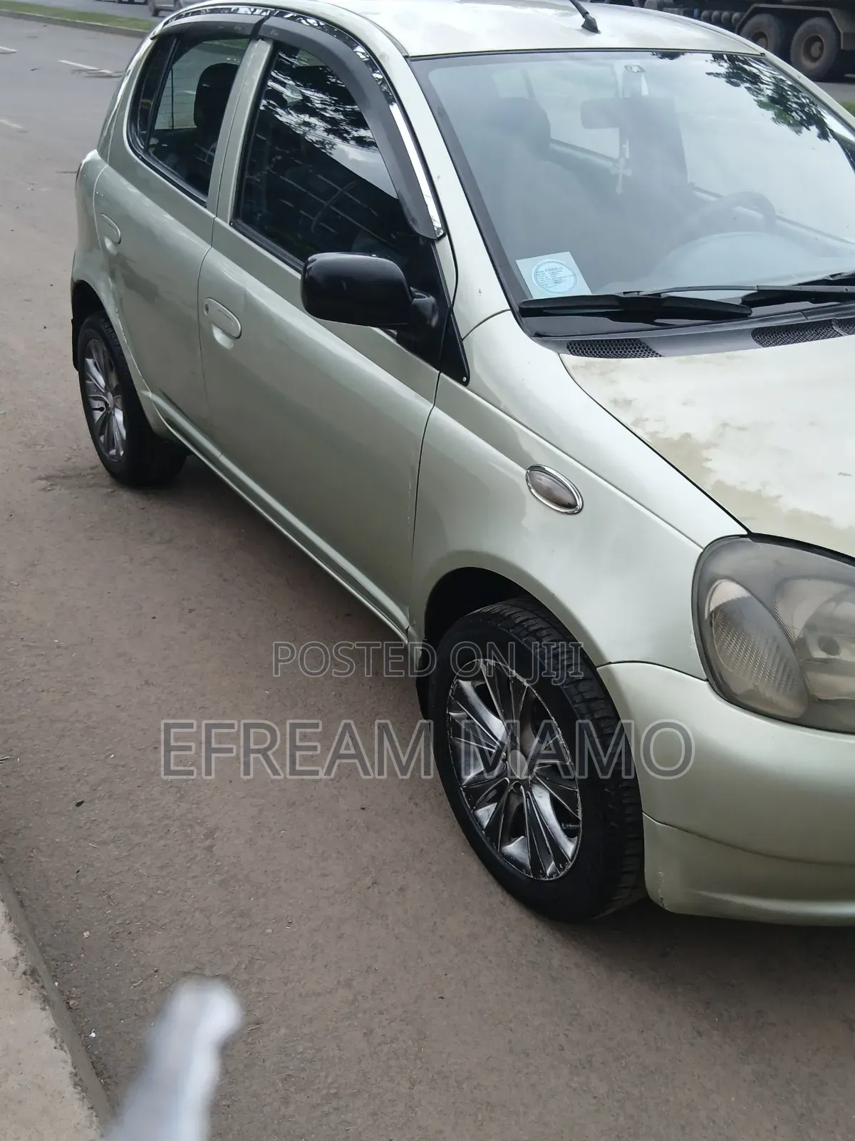 Toyota Vitz 2003 Green