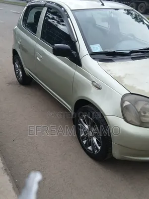 Toyota Vitz 2003 Green