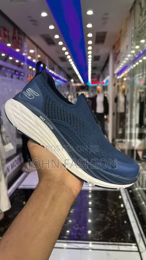 SKECHERS Master Quality